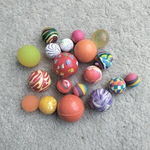 Lot of (19) Vintage Super Balls - Swirls, Solids, Stripes and Checks GUC